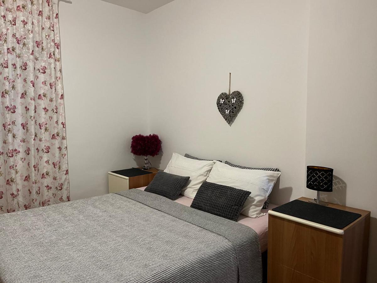 Annamaria Home Pula Buitenkant foto